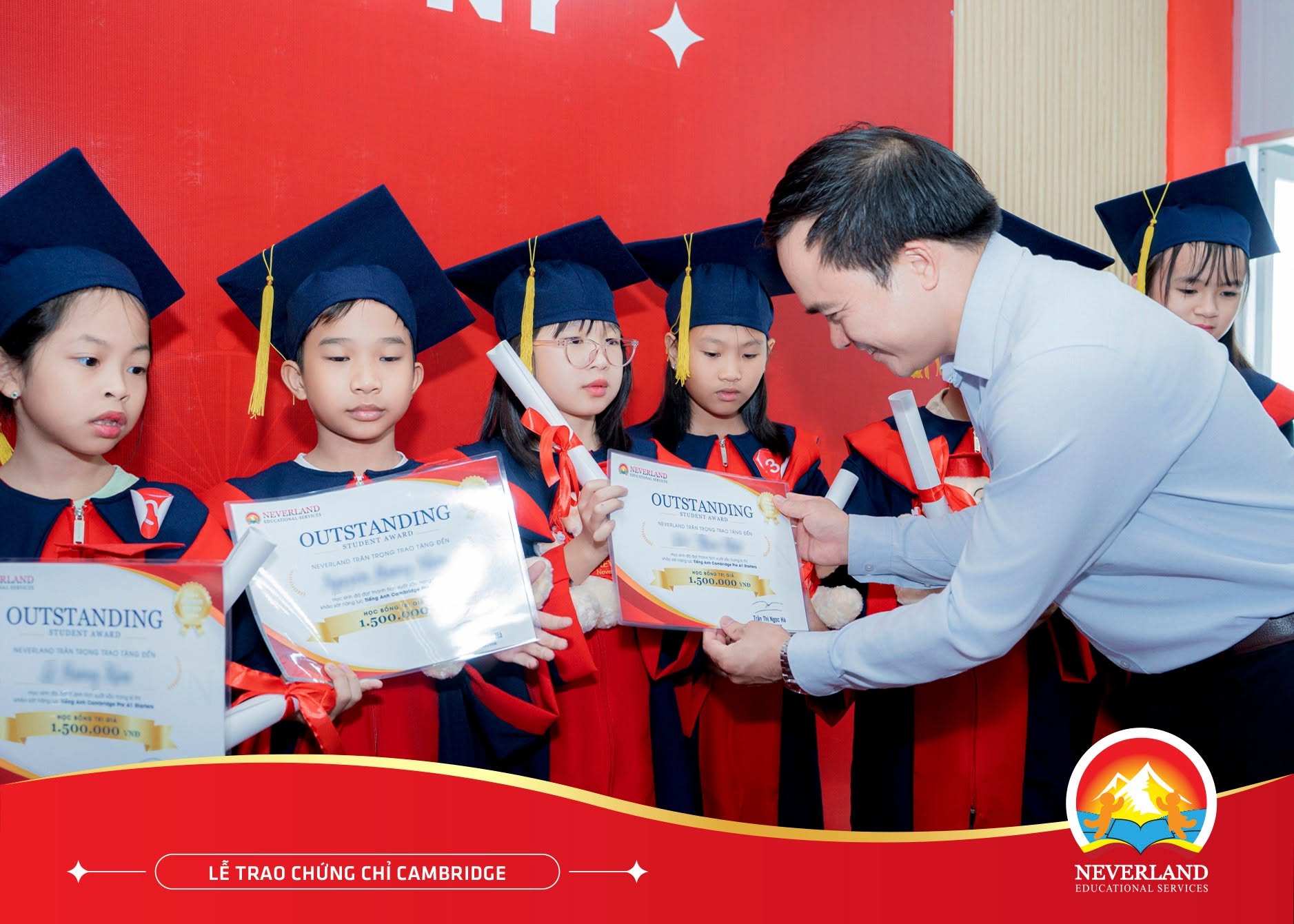 Học sinh nhận chứng chỉ Cambridge tại Neverland